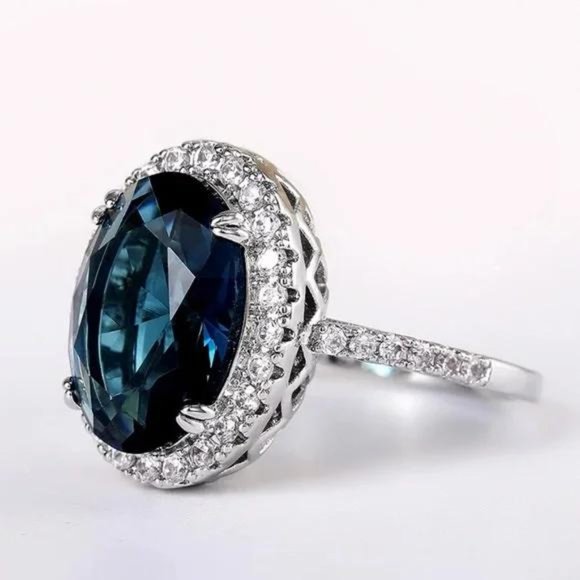LONDON BLUE 925 STERLING SILVER DIAMOND RING - Picture 6 of 6